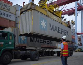 Layanan Terminal Peti Kemas Masih Lancar