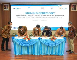 Sah.. PT Otsuka Indonesia, PT HM Sampoerna, dan PT Widatra Bhakti Sepakat Beli REC PLN