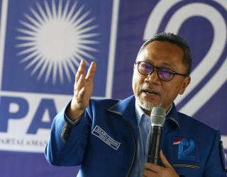 Lewat Guyonan Ketum PAN Zulkifli Hasan Mulai Sebut  Ganjar Pranowo - Erick Thohir Sebagai  Capres dan Cawapres 2024