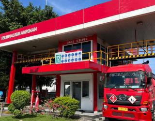 Pertamina :  Kapal MT Kristin Terbakar Suplai BBM di Lombok Aman