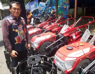 Pemkot Malang Salurkan Bantuan Alsintan untuk Tingkatkan Produksi Pangan