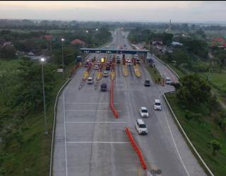 Arus Mudik Via Tol TransJawa Menuju Surabaya Capai 140 Ribu Kendaraan