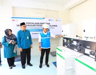 Dorong Akselerasi Pertumbuhan Ekonomi Jawa Timur, PLN Nyalakan Serentak 384 Pelanggan Tegangan Rendah dan Menengah