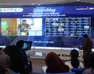 Kala Srikandi Gantikan Suradi di Pemkot Malang