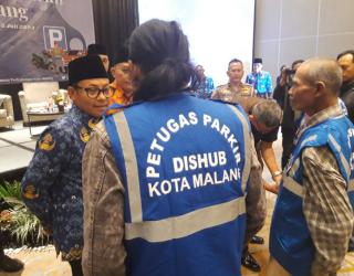 Wali Kota Malang Minta Jukir Tingkatkan Citra Humanis Taat Aturan