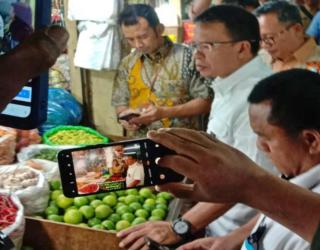Bulog Jatim Pasok 68 Ribu Ton Beras Pada 600 Pengecer di Pasar Tradisional