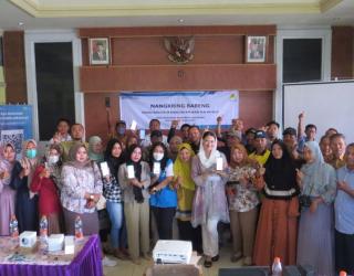 Srikandi PLN Kenalkan Layanan Fitur SwaCAM PLN Mobile Kepada Masyarakat