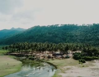 Dukung Pengembangan Wisata, PLN Elektrifikasi Pantai Kebo Trenggalek