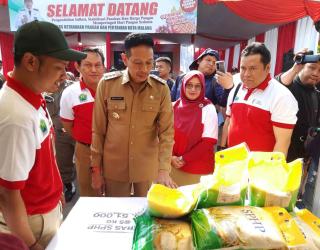 Penjabat Wali Kota Malang Gelontor Pangan Murah