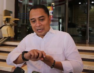 Walikota Surabaya Geram Beradarnya Minuman Beralkohol Sachet Targetnya Anak-Anak. Jika Ada Lapor 112