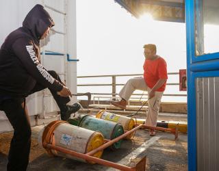 20 Orang Bersajam Serang Pelabuhan Tanjung Perak