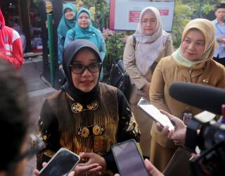 Ketua Tim PKK Kota Surabaya Minta Keberadaan Balai RW Bisa di Manfaatkan Secara Baik