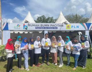 Gandeng Rumah BUMN Pacitan, PLN Kenalkan PLN Mobile dan Produk UMKM di Pacitan