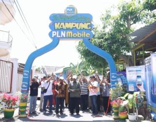 Penghujung 2023, PLN Kembali Resmikan Kampung PLN Mobile di Berbagai Daerah Jawa Timur