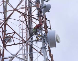 Trafik Data Indosat Diprediksi Naik 20 persen, Begini Antisipasinya