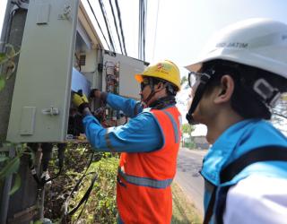 PLN Imbau Alat Peraga Kampanye Tidak Dipasang di Instalasi Kelistrikan