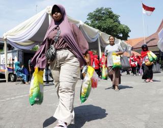Pemkot Surabaya Jamin Warganya Bisa Makan, Penjelasannya Begini
