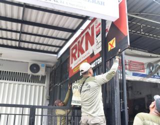 22 Reklame Tak Berizin di Surabaya Ditertibkan 