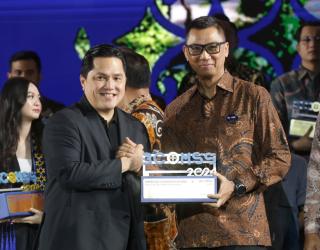 PLN Borong 12 Penghargaan dari Menteri BUMN di Ajang BCOMSS 2024