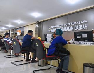 Pajak Kendaraan Bermotor Bakal Dongkrak PAD Kota Surabaya, Potensinya Rp1 Triliun/Tahun