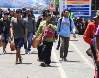 Penumpang Kapal DLU Dominasi Mudik Lebaran di Tanjung Perak