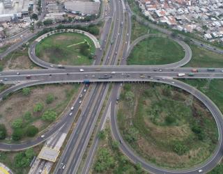 Mudik 2024 : Arus Kendaraan di Tol Surabaya - Mojokerto Diprediksi Naik 12,5%