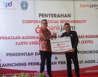 Bank Jatim Dukung Penataan Alun-Alun Ponorogo
