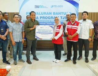 Terminal Teluk Lamong Salurkan Bantuan Sarana Prasarana Wilayah Ring 1