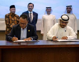 Percepat Transisi Energi, PLN NP Gandeng Masdar Bentuk Kajian Ekspansi PLTS Terapung Cirata