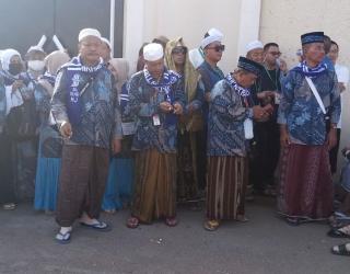 KBIHU Al Hikmah Manjakan Jemaah Haji Indonesia Berwisata Relegi