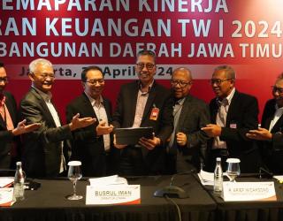 Direksi Bank Jatim Kompak Borong Saham. Begini Alasannya!
