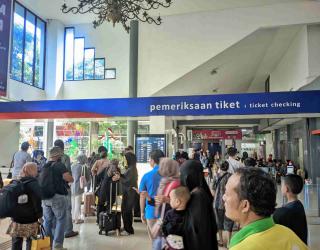 Jelang Iduladha, Arus Penumpang Kereta Api di Daop 8 Surabaya Capai 23.109 Orang