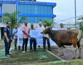 Jelang Iduladha 1445 Hijriyah, Pelindo Petikemas Salurkan 215 Hewan Kurban
