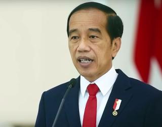 Hari ini Presiden Jokowi  meresmikan Konferensi dan Pameran Kelapa Internasional Ke-51 di Surabaya