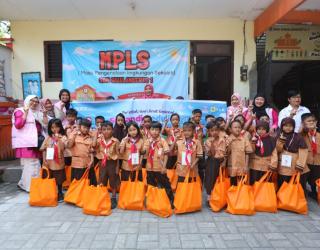 Semarakkan Hari Anak Nasional, Srikandi PLN Gelar Berbagai Aksi Kepedulian