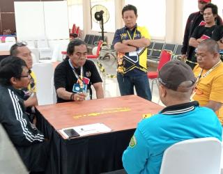 Gara-Gara Salah Buang Kartu.  Tim Domino Single  PWI Jatim Gagal Raih Medali