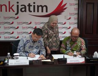 Bank Jatim Beri Kredit Investasi Rp326 Miliar Bagi Proyek Phonska V Petrokimia Gresik