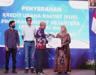 Bank Jatim Salurkan KUR di Event K-UKM Expo 2024