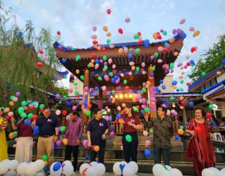 Usung Gaya Korea, Annyeong Market Jadi Tempat Kongko Baru di Surabaya Timur