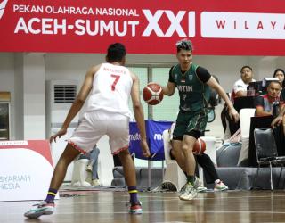 Usai Kalahkan Tim Jateng. Tim Basket Putra PON Jatim Siap Lawan Tim Sulsel