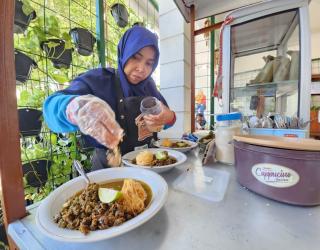 Menikmati Suguhan Kuliner Heritage di Viaduct by Gubeng Surabaya