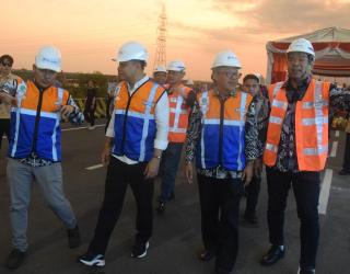 Flyover Teluk Lamong Sanggup Tampung 180 Ribu Truk