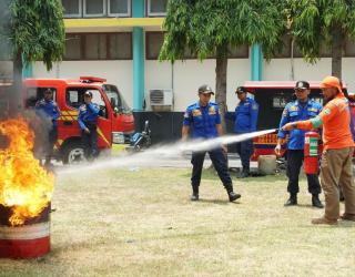 Perkuat Manajemen K3, PLN Jatim Gelar Simulasi Tanggap Darurat Bencana di Berbagai Wilayah