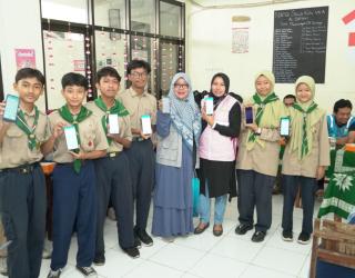 Momen Hari Pelanggan Nasional, Srikandi PLN Aktif Dukung Sektor Pendidikan di Surabaya