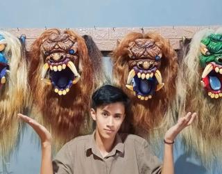 Topeng Reog  Gadruk Karya Mahasiswa Universitas Boyolali Banyak di Minati Para Turis
