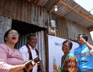 Sambut HLN Ke-79, Donasi Insan PLN Terangi 3.725 Keluarga se-Indonesia
