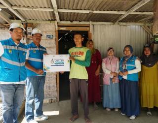 Peringati Hari Listrik Nasional ke-79, PLN Sambung Listrik 189 Masyarakat Pra Sejahtera di Jawa Timu