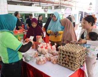 Surabaya Gencarkan Operasi Pasar Murah Jelang Nataru