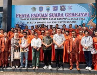 Kontingen Kabupaten Kaimana Sabet Juara Umum di Pesparawi XIV di Tanah Papua