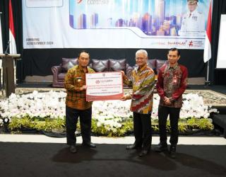 Cegah Stunting, Bank Jatim Salurkan Bantuan Susu Formula Ke Pemkab Jombang